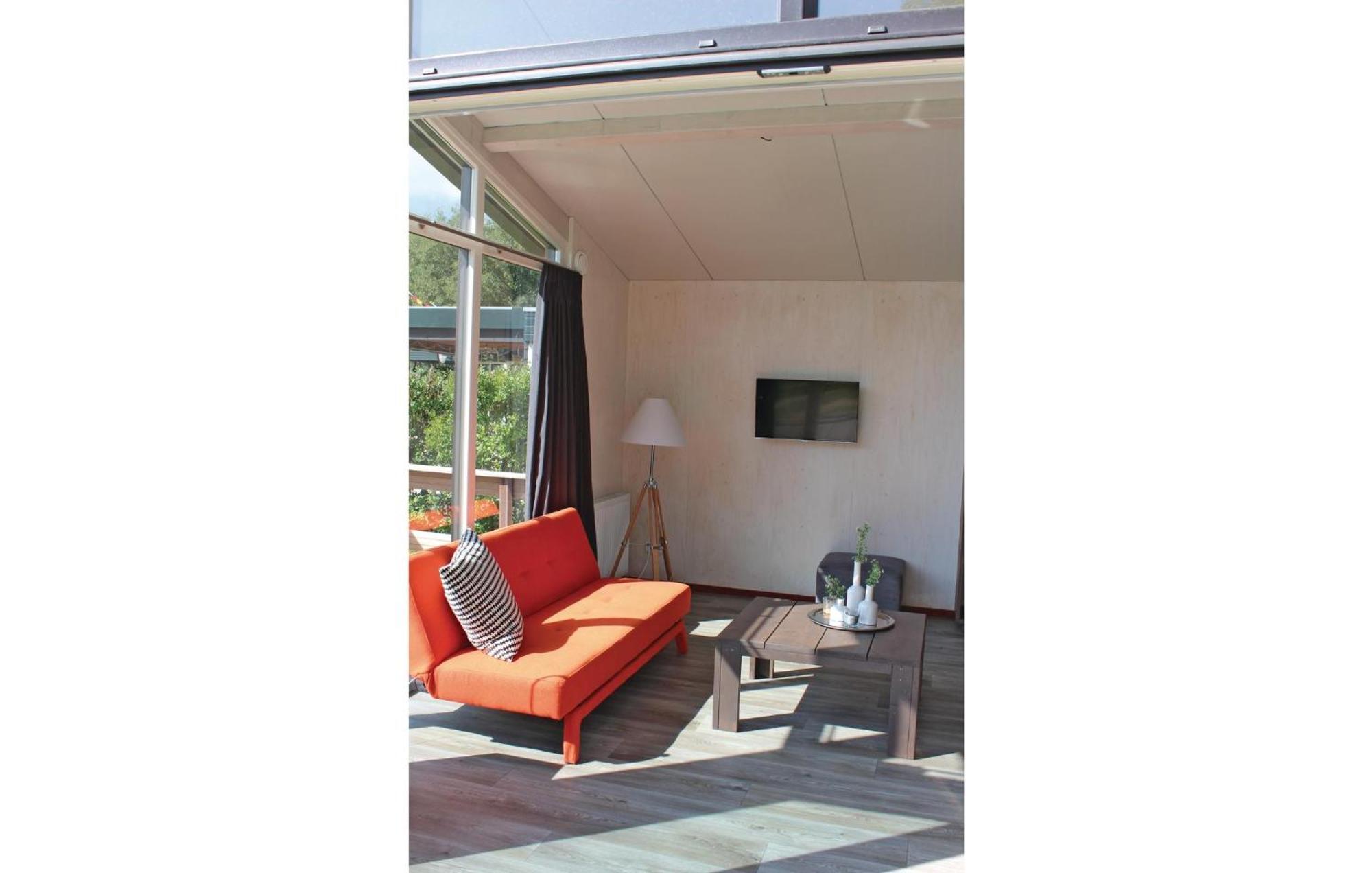 2 Bedroom Awesome Home In Sint-Annaland Екстериор снимка
